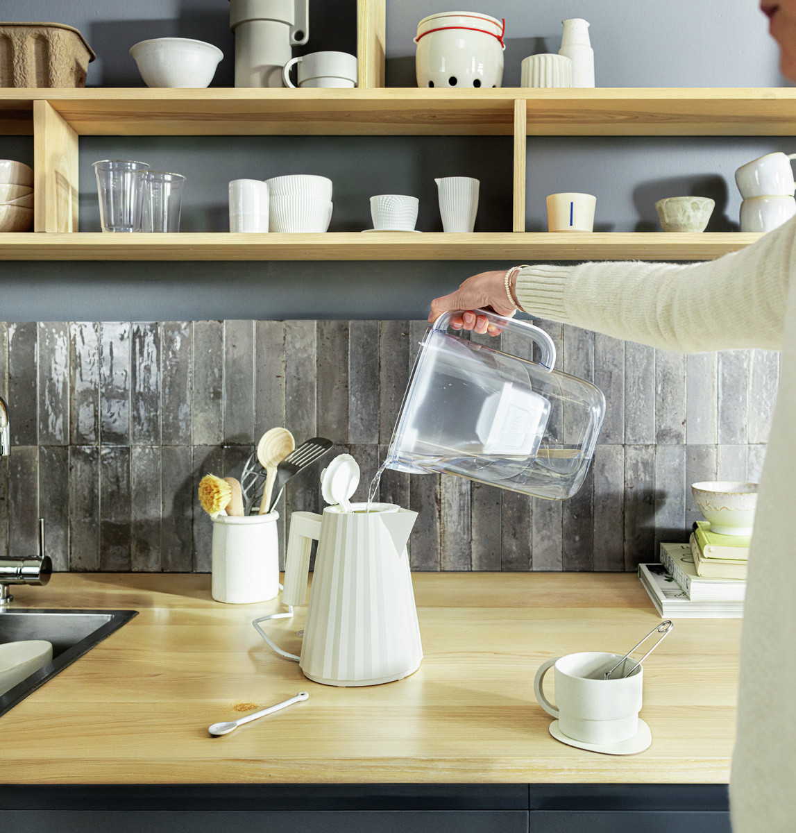 Фільтр-глечик Brita Style Essential MXpro білий (1058040) 12