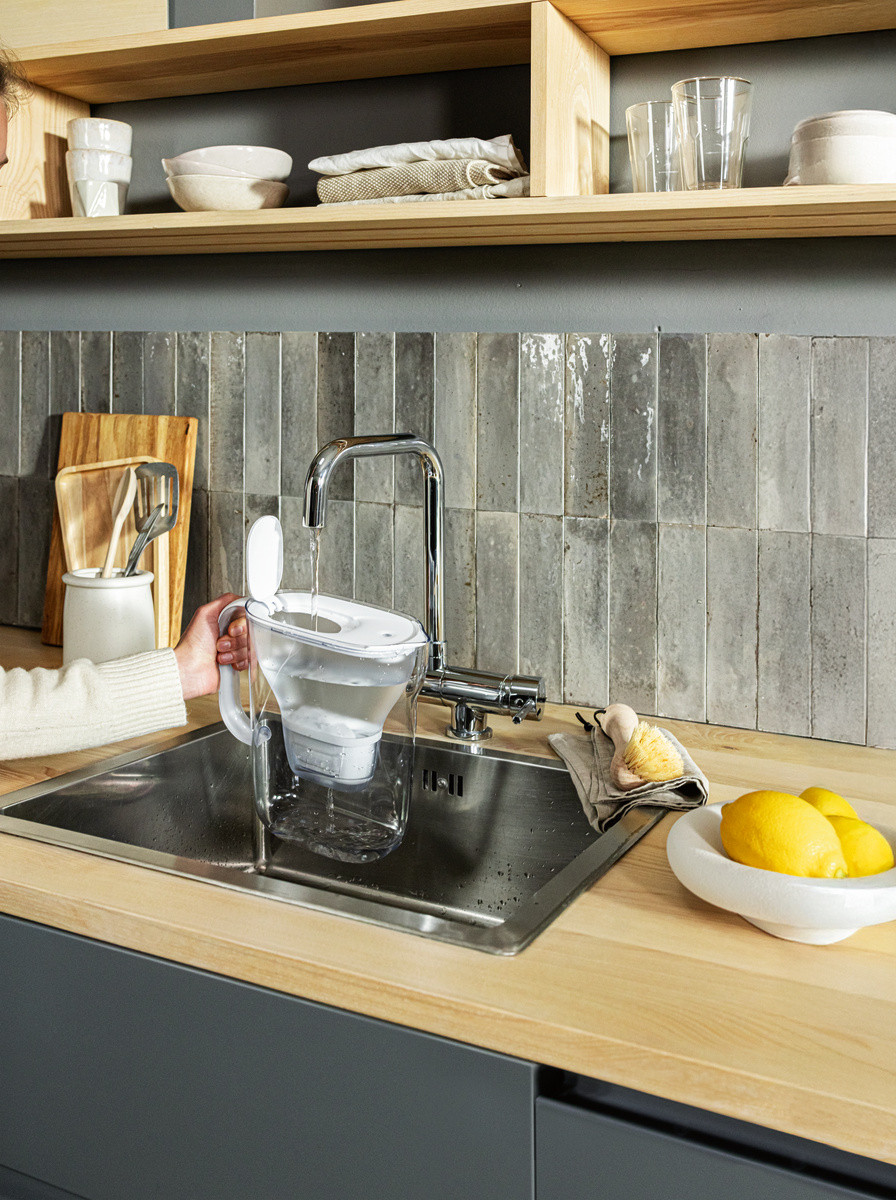 Фільтр-глечик Brita Style Essential MXpro білий (1058040) 11