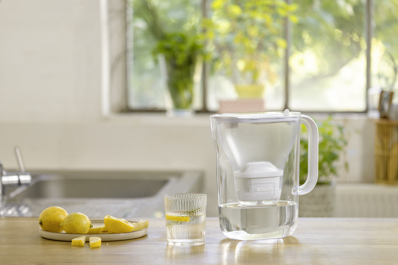 Фільтр-глечик Brita Style Essential XL Mxpro білий + 3 картриджа (1058705) 8